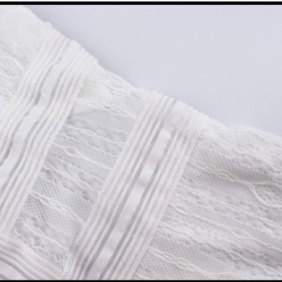 White Lace Open Back Long Sleeve Bodycon - Picture 6 of 6